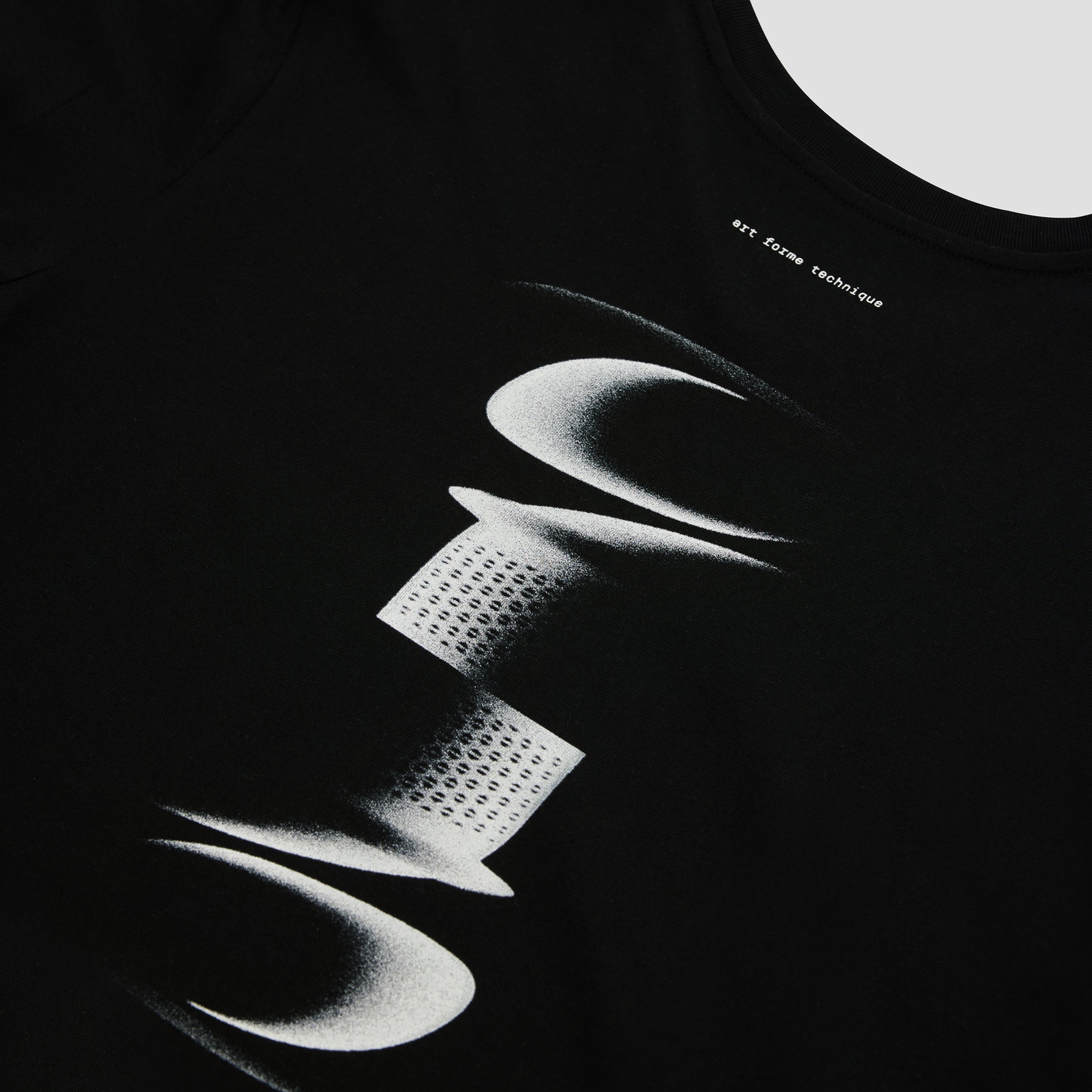 ABSTRACT GRAPHIC T-SHIRT